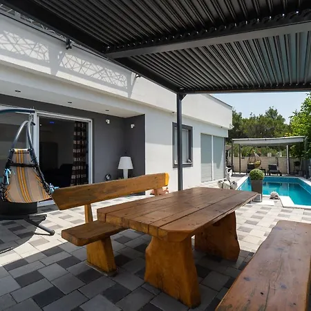 Nikita With Pool